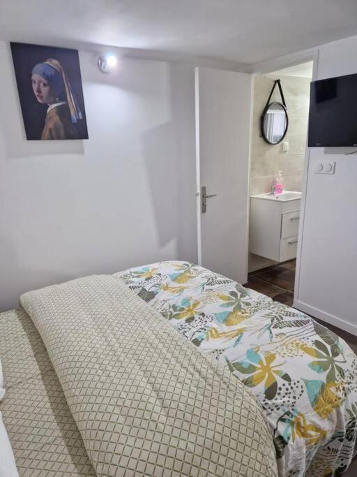 2 Pers Paris/bourget/cdg/parc D'exposition Appartement *
